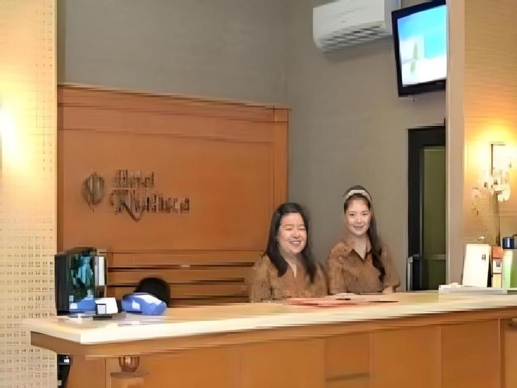 호텔 칼리스타 푸르와카르타 외부 사진