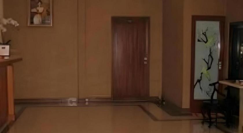 호텔 칼리스타 푸르와카르타 외부 사진